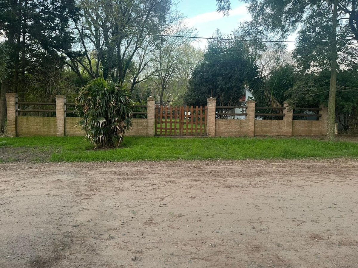 Se vende gran terreno en jorge newbery - 1200 m2