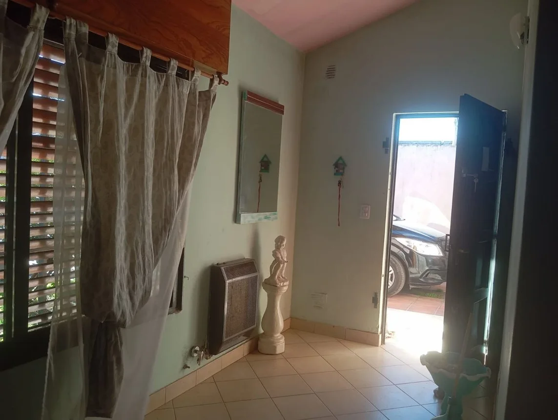 Casa de 3 ambientes en venta en Moreno, Bolivia 2300, foto 4