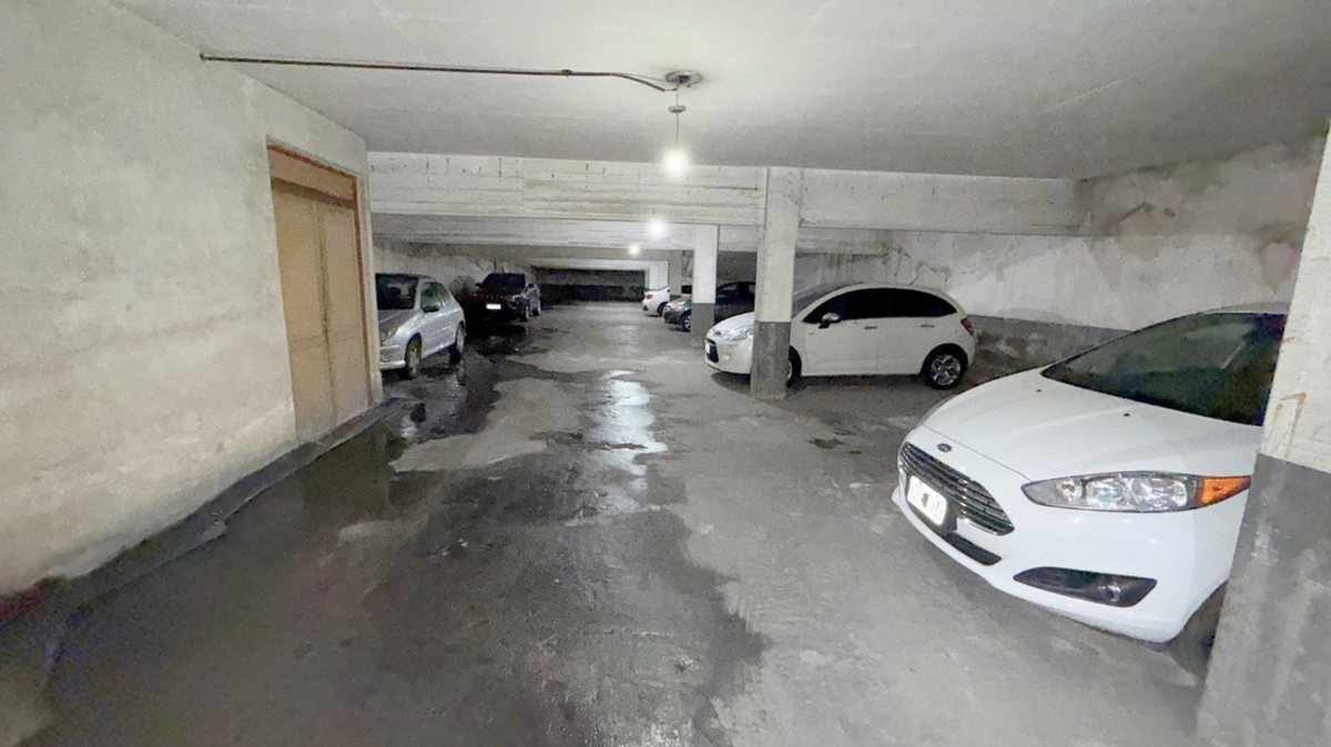 Foto 7 — Cochera en venta en La Plata , seguridad 24 hs.
