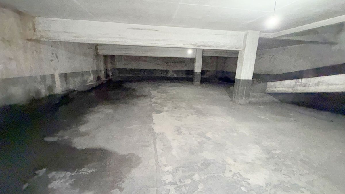 Foto 5 — Cochera en venta en La Plata , seguridad 24 hs.
