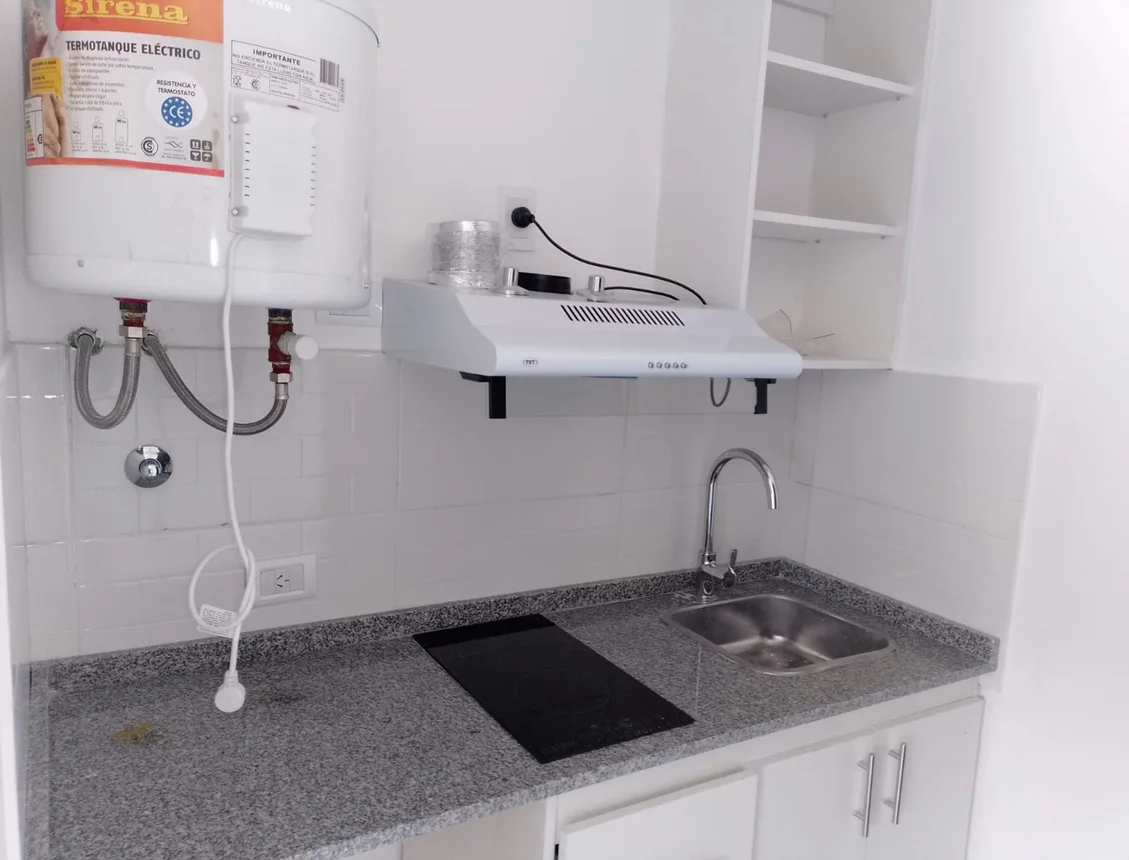 Monoambiente en alquiler en Lomas de Zamora, Olazábal 100