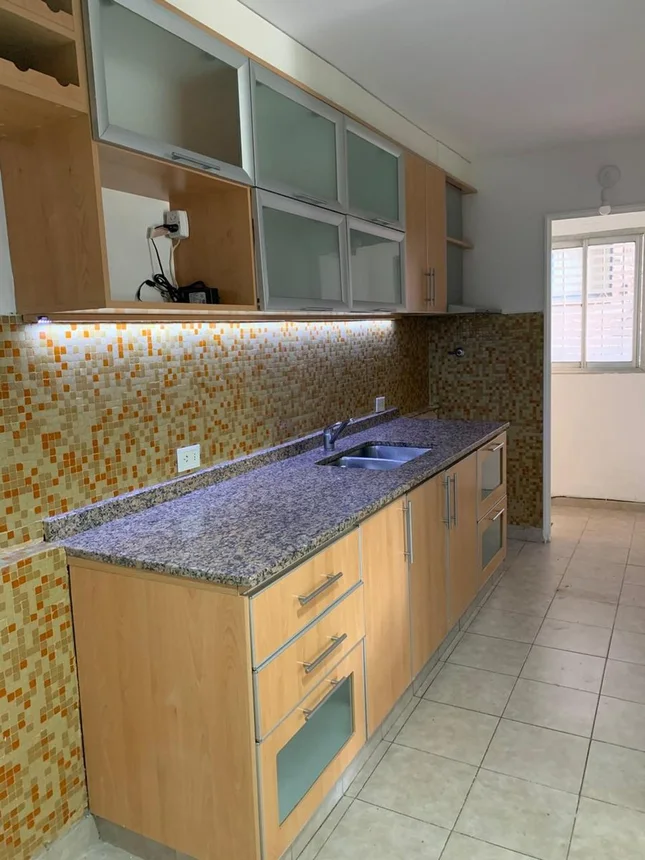 Departamento de 3 ambientes en venta en Gerli, Sargento Cabral 0