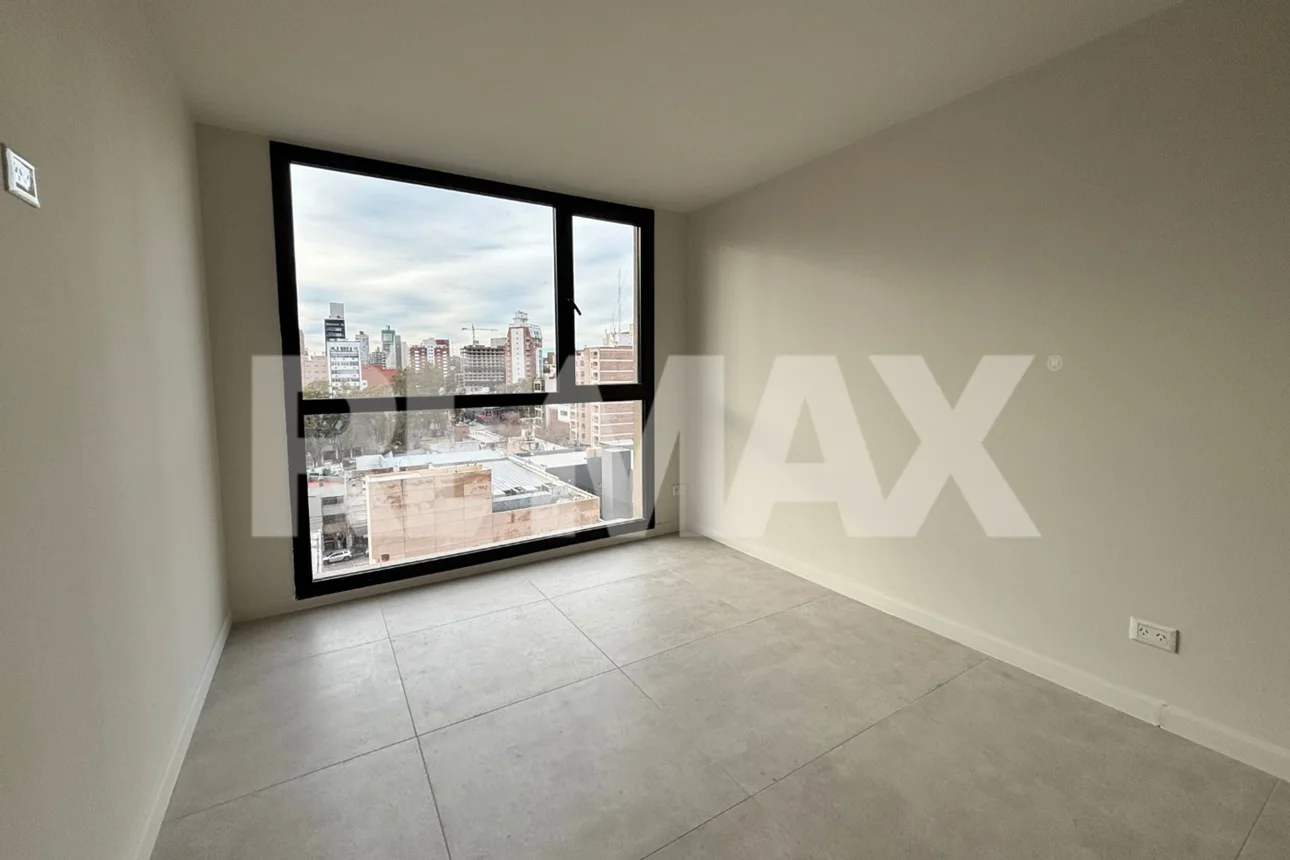 Departamento de 3 ambientes en venta en Neuquén, San Martín 100, foto 4