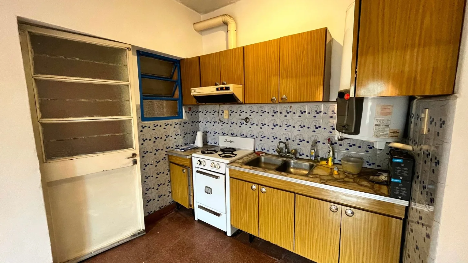 Casa de 3 ambientes en venta en Burzaco, Eva Peron 800, foto 2