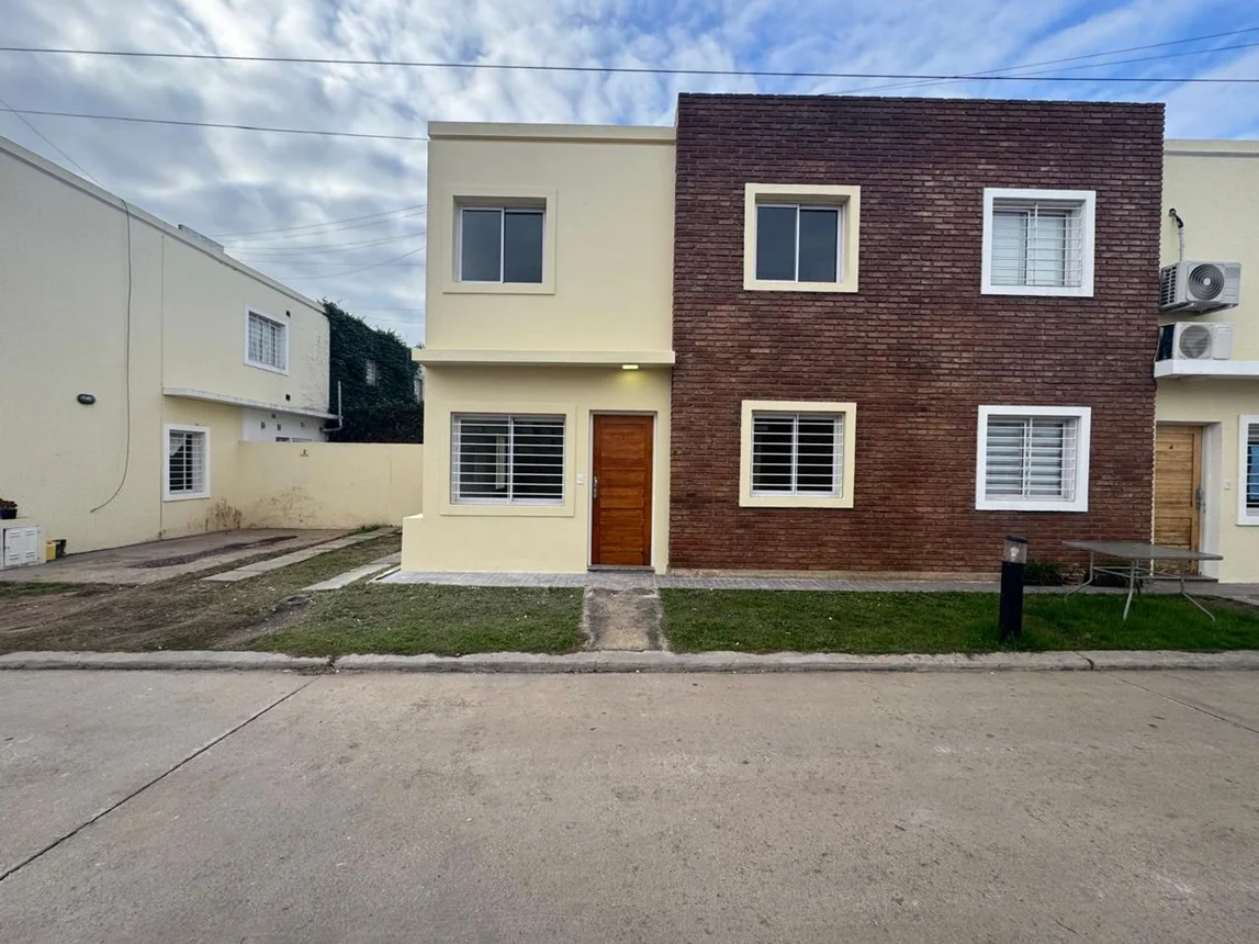 PH de 6 ambientes en venta en Córdoba, Tenerife 3300