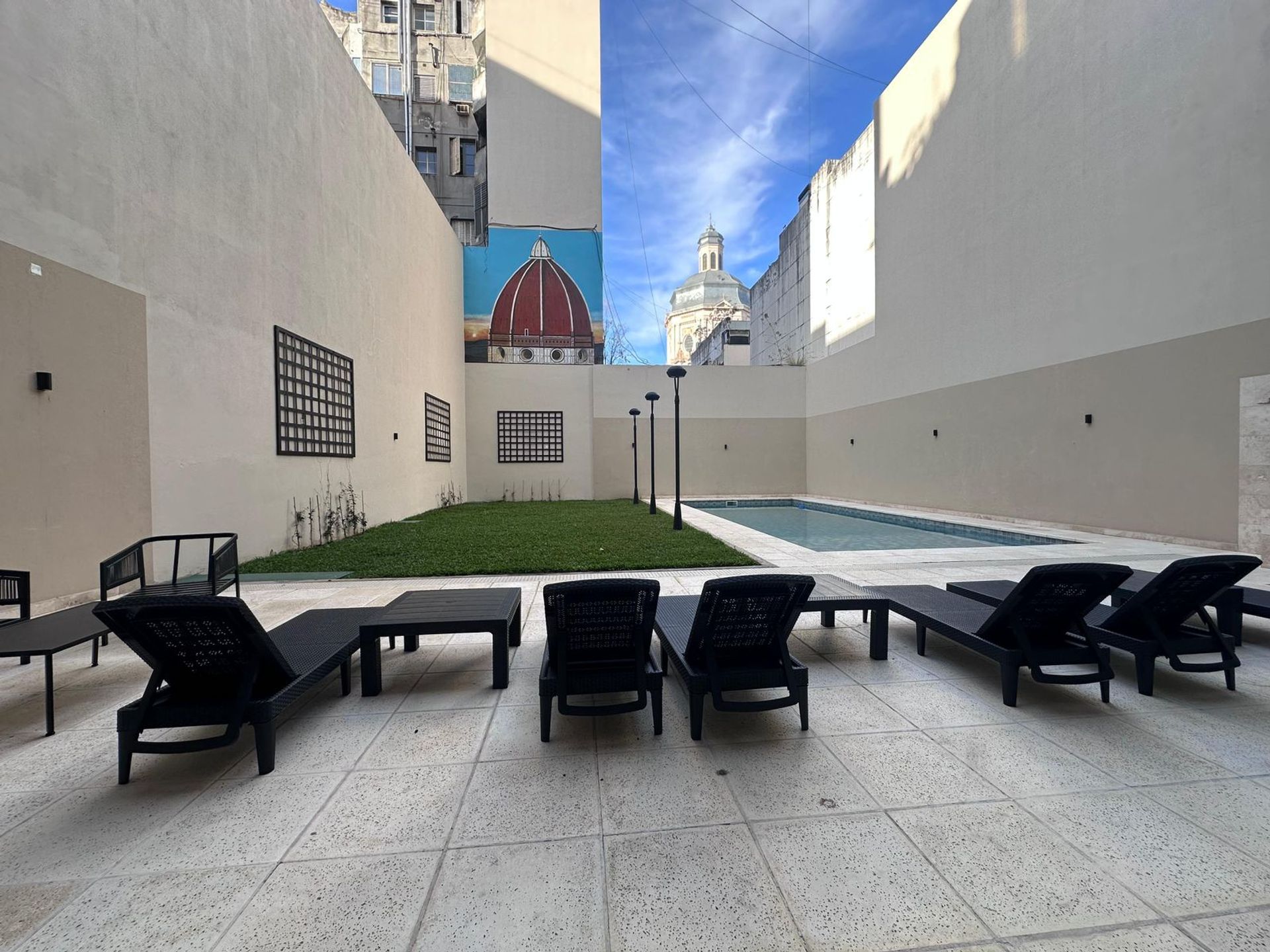 Foto 11 — VTA ESTR MONOAMB C/BALCON/ AMENIT EXC UBI S.TELMO