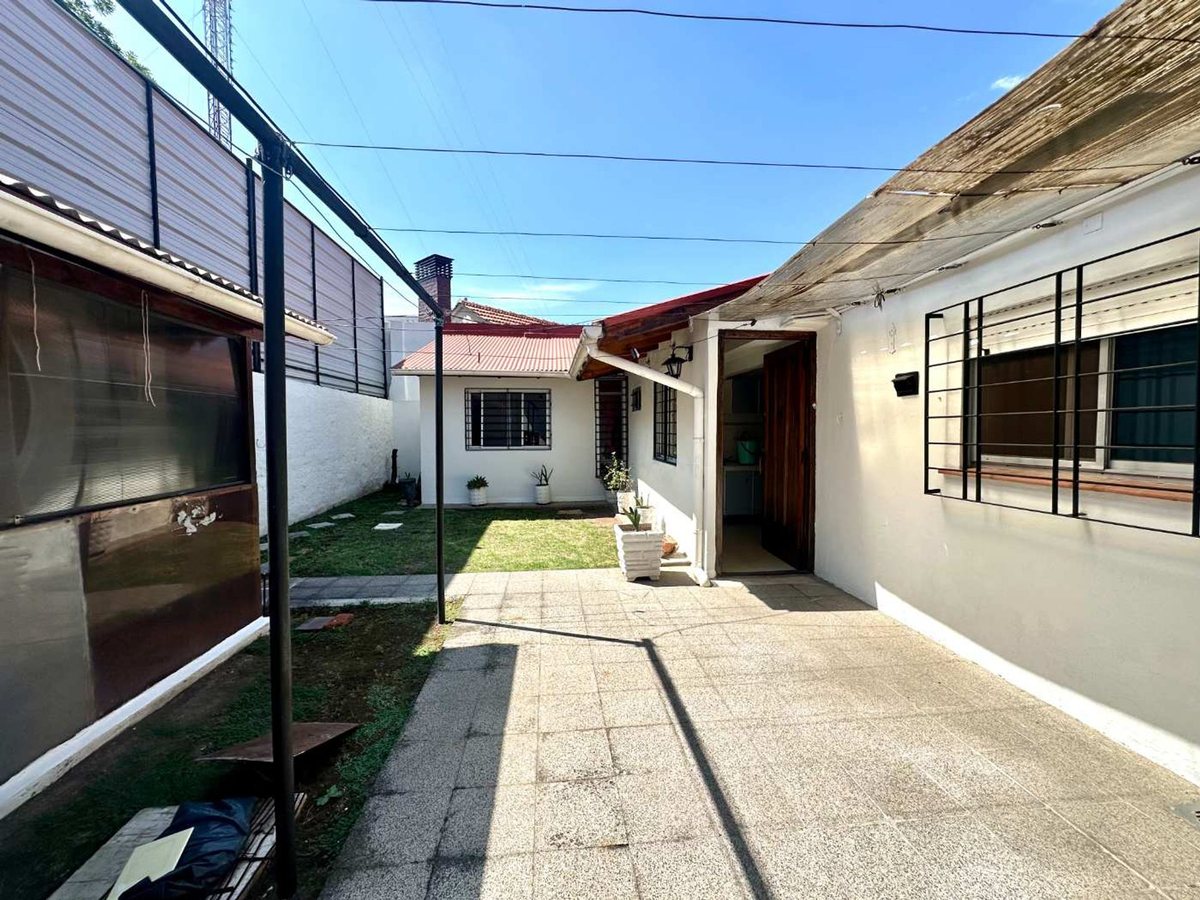 Foto 12 — VENTA CASA 3 AMBIENTES CON JARDIN QUILMES
