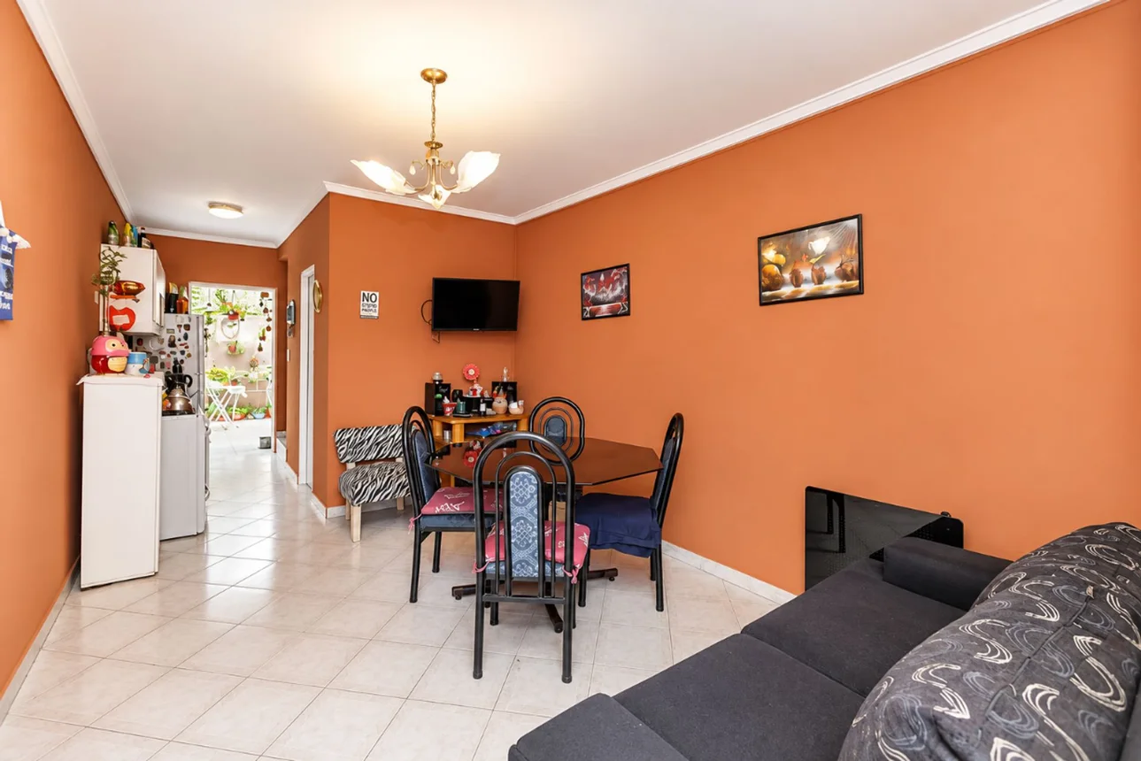 Casa dúplex de 3 ambientes en venta en Ramos Mejía, Argentina 1700, foto 4