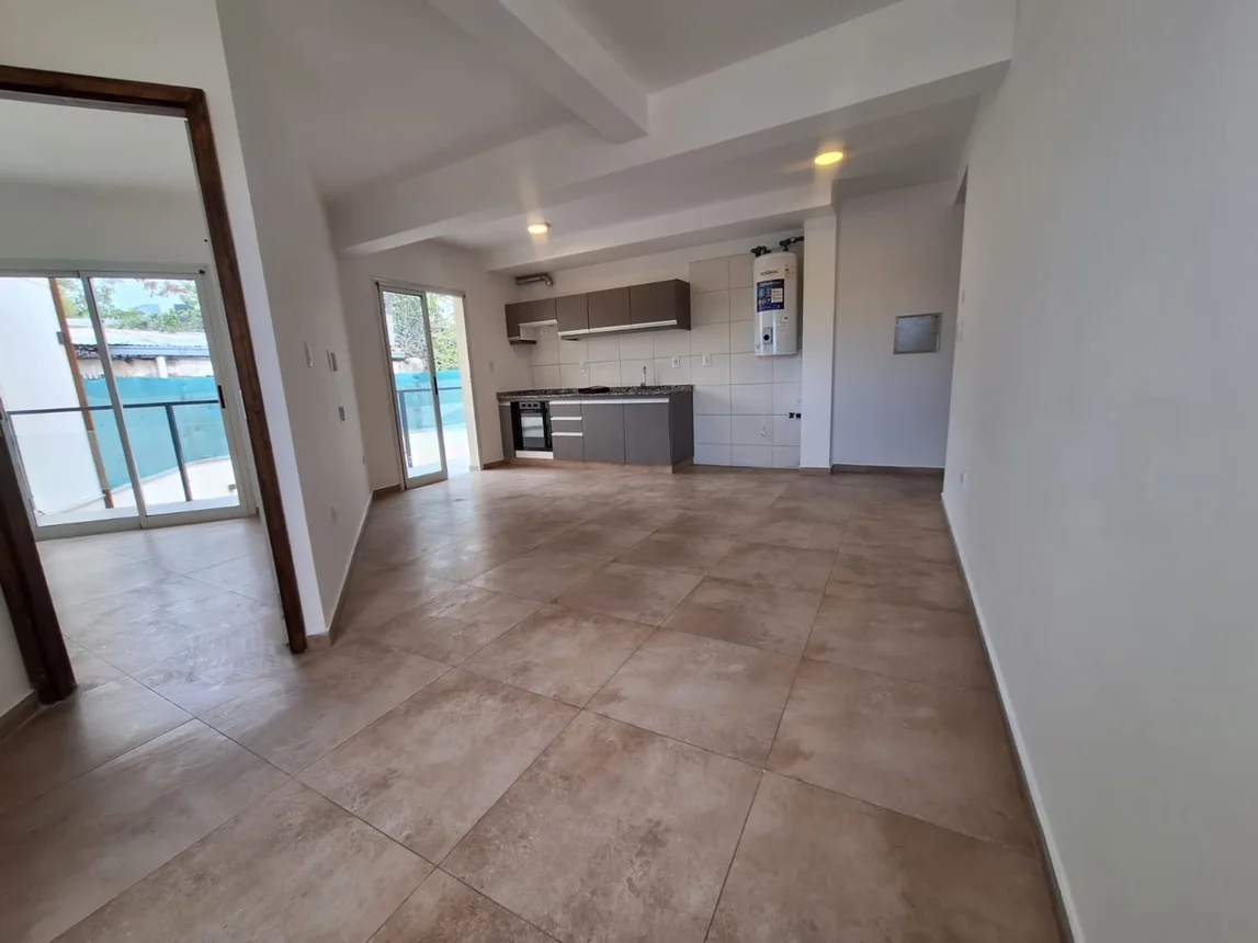 Departamento en alquiler en Godoy Cruz, Pellegrini 1400, foto 4