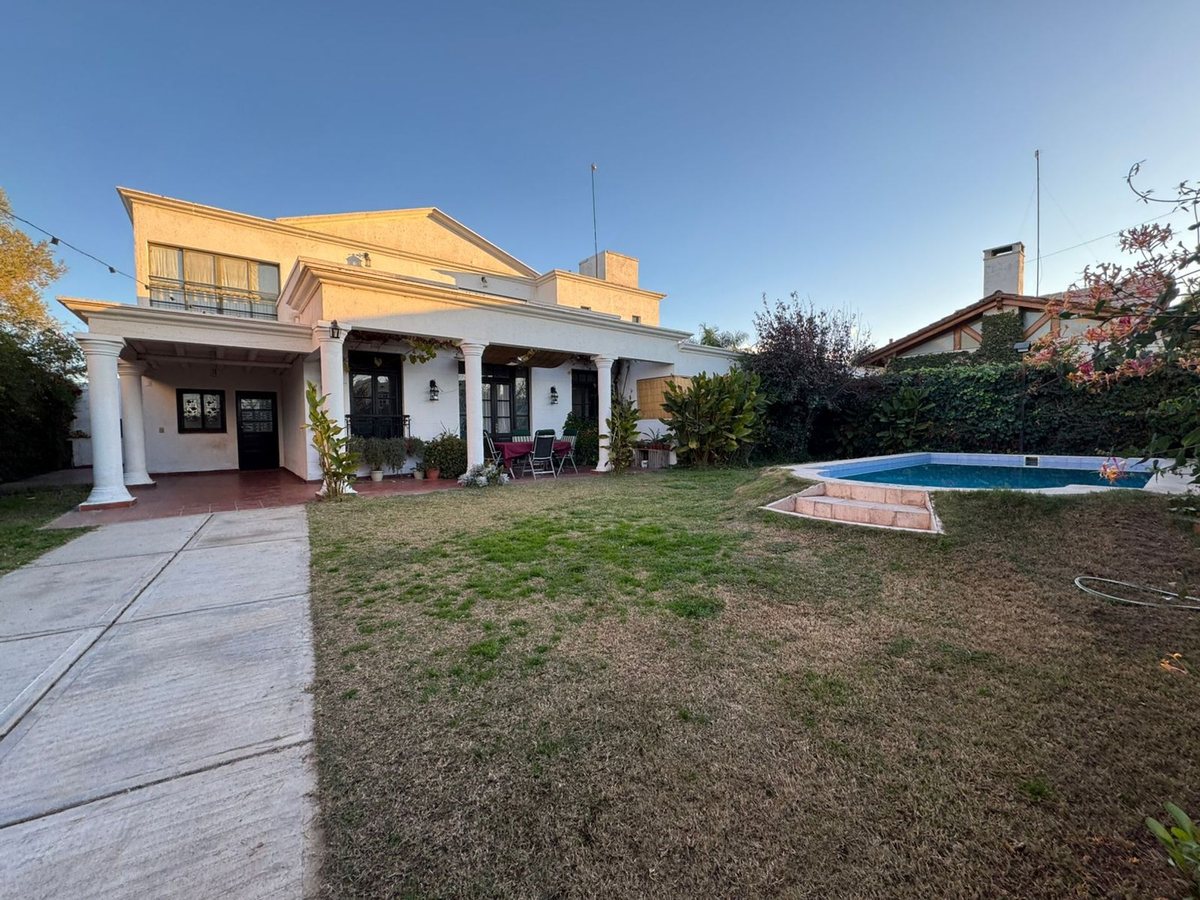 Casa en 9 de Julio 1200