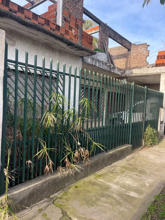 Casa de 3 ambientes en venta en Hurlingham, Pérez Galdos 1200, foto 3