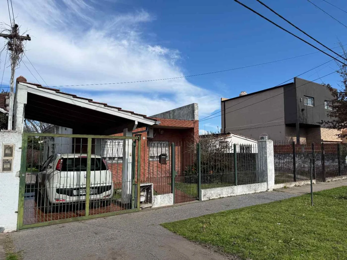Casa de 3 ambientes en venta en Longchamps, Malvinas Argentinas 400, foto 2