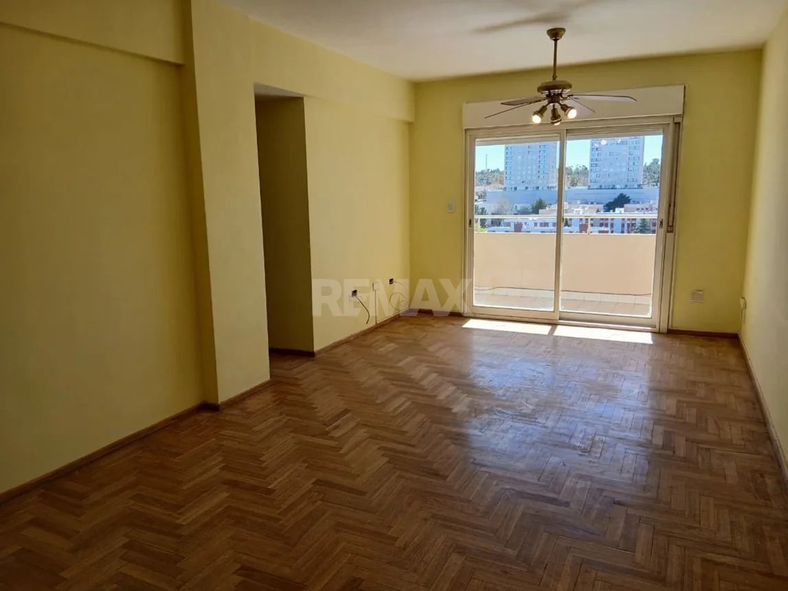 Departamento en alquiler en Neuquén, foto 3