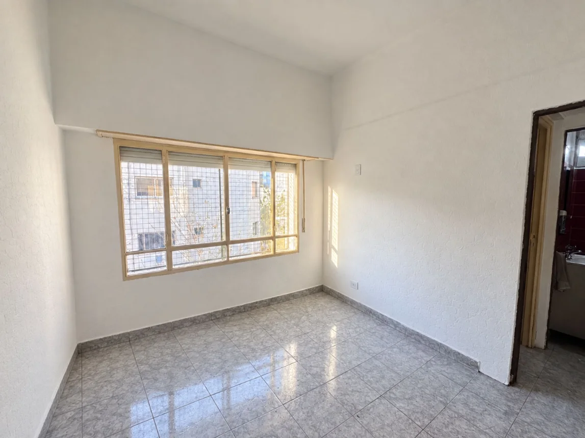 Departamento de 3 ambientes en alquiler en San Cristóbal, Combate de los Pozos 900, foto 2