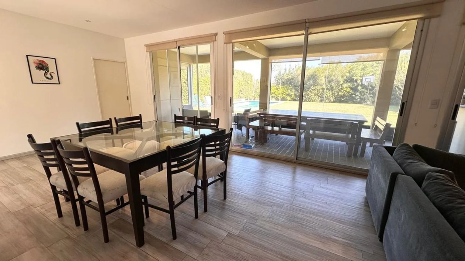 Casa de 7 ambientes en venta en Garín, Centenario 900, foto 3