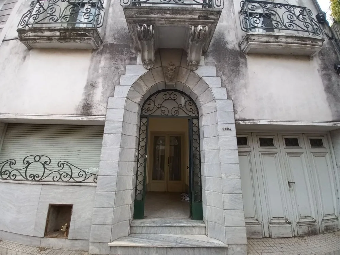 Se vende casa céntrica a metros de la peatonal, foto 2