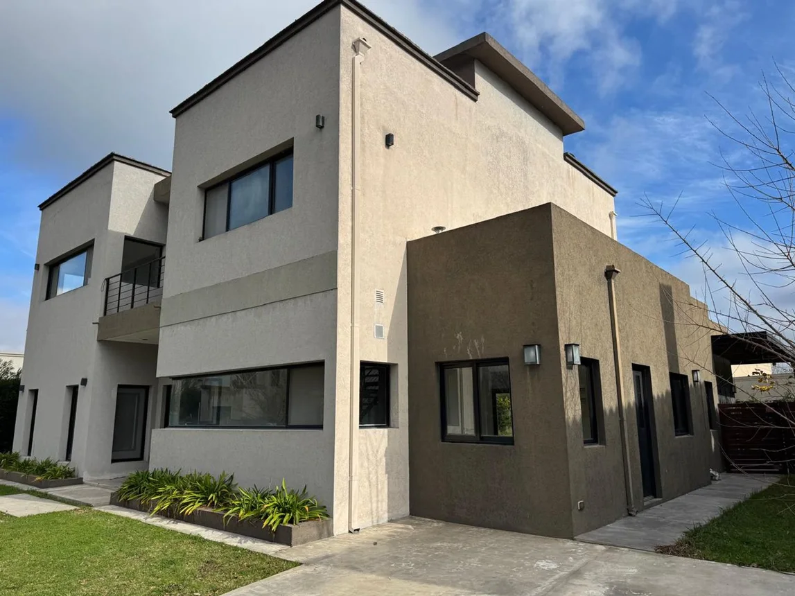 Casa en venta en Belén de Escobar, foto 2