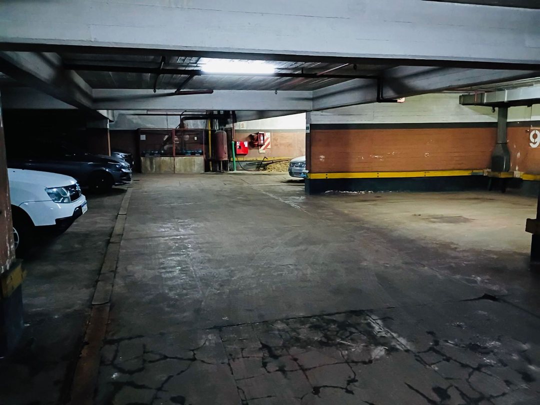 VENTA MICROCENTRO COCHERA CUBIERTA