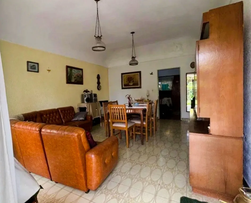 Casa en venta en Villa Luzuriaga, foto 5