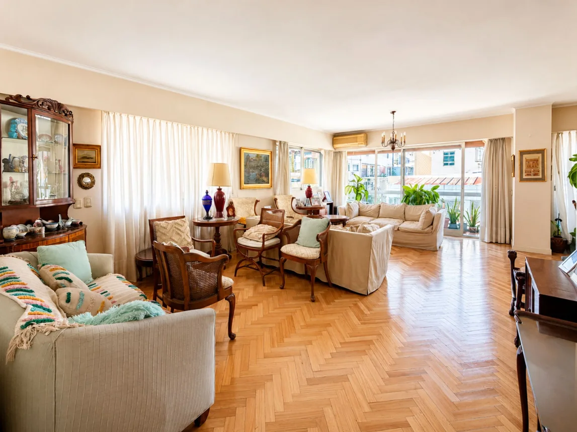Piso de 5 ambientes en venta en Recoleta, Talcahuano 1200, foto 2