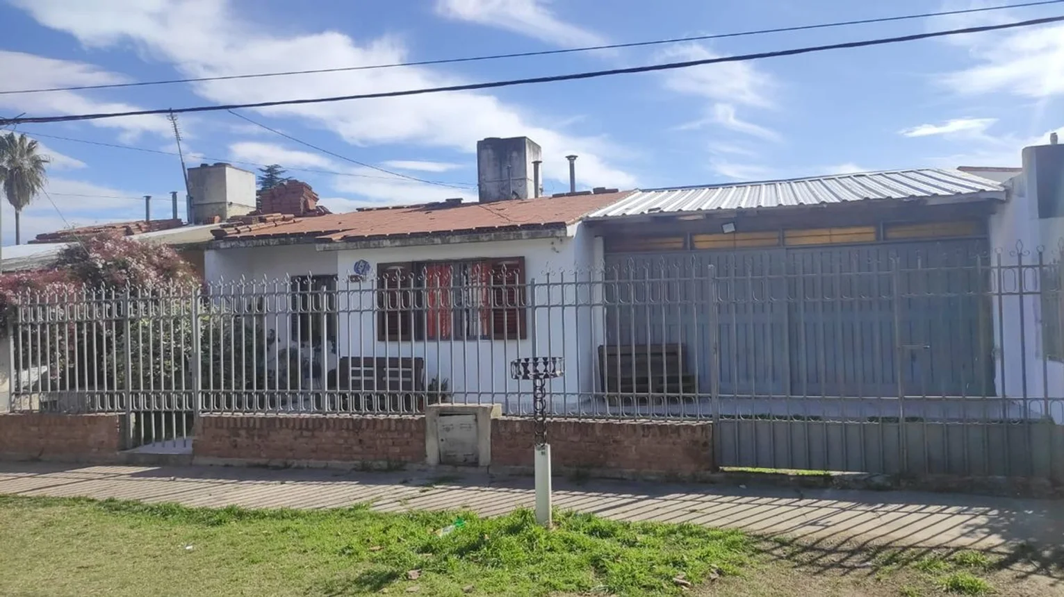 Casa 3 dormitorios con cochera, marques sobremonte, foto 1