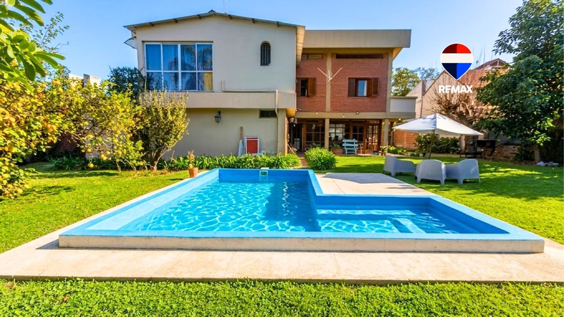 CASA VENTA GRAND BOURG CON PILETA Y TERRENO 900M2 - foto 1