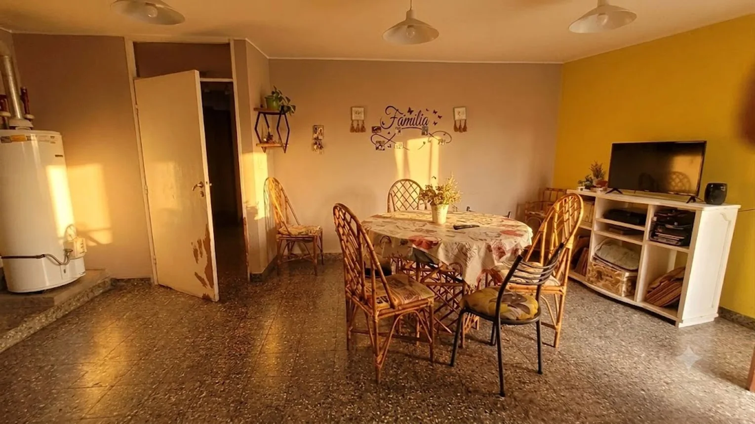 Casa con pileta grand bourg 6 dorm - toma permuta, foto 5