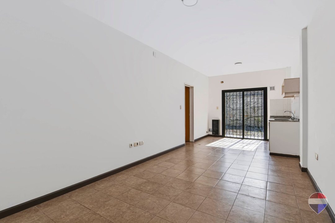 LOCAL TIPO DEPARTAMENTO EN VENTA EN LA PLATA
