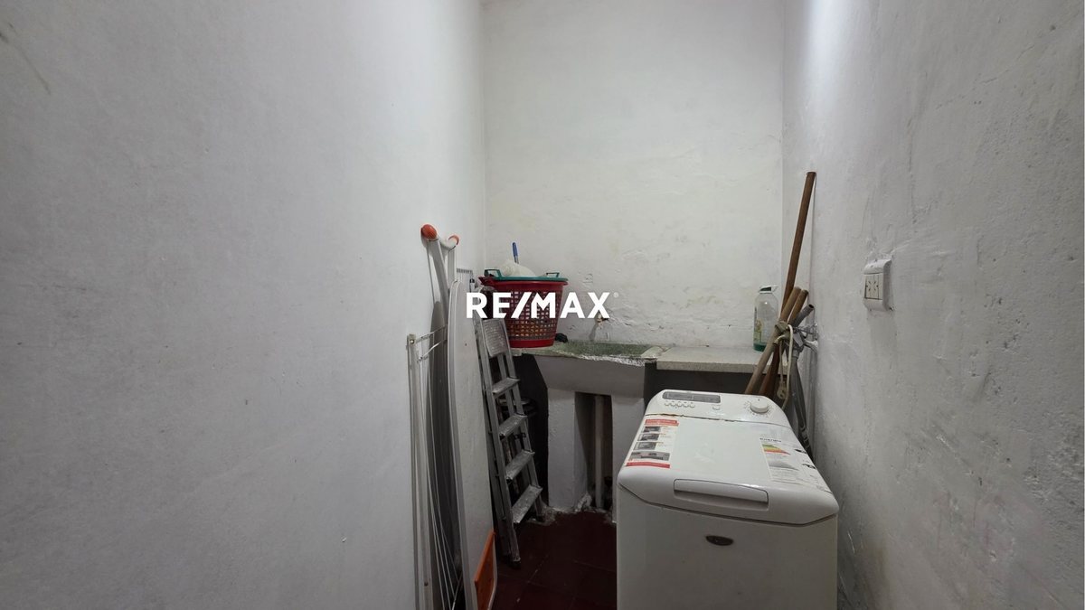 CASA VENTA AV. SARMIENTO MACROCENTRO 3 DORMITORIOS - foto 11
