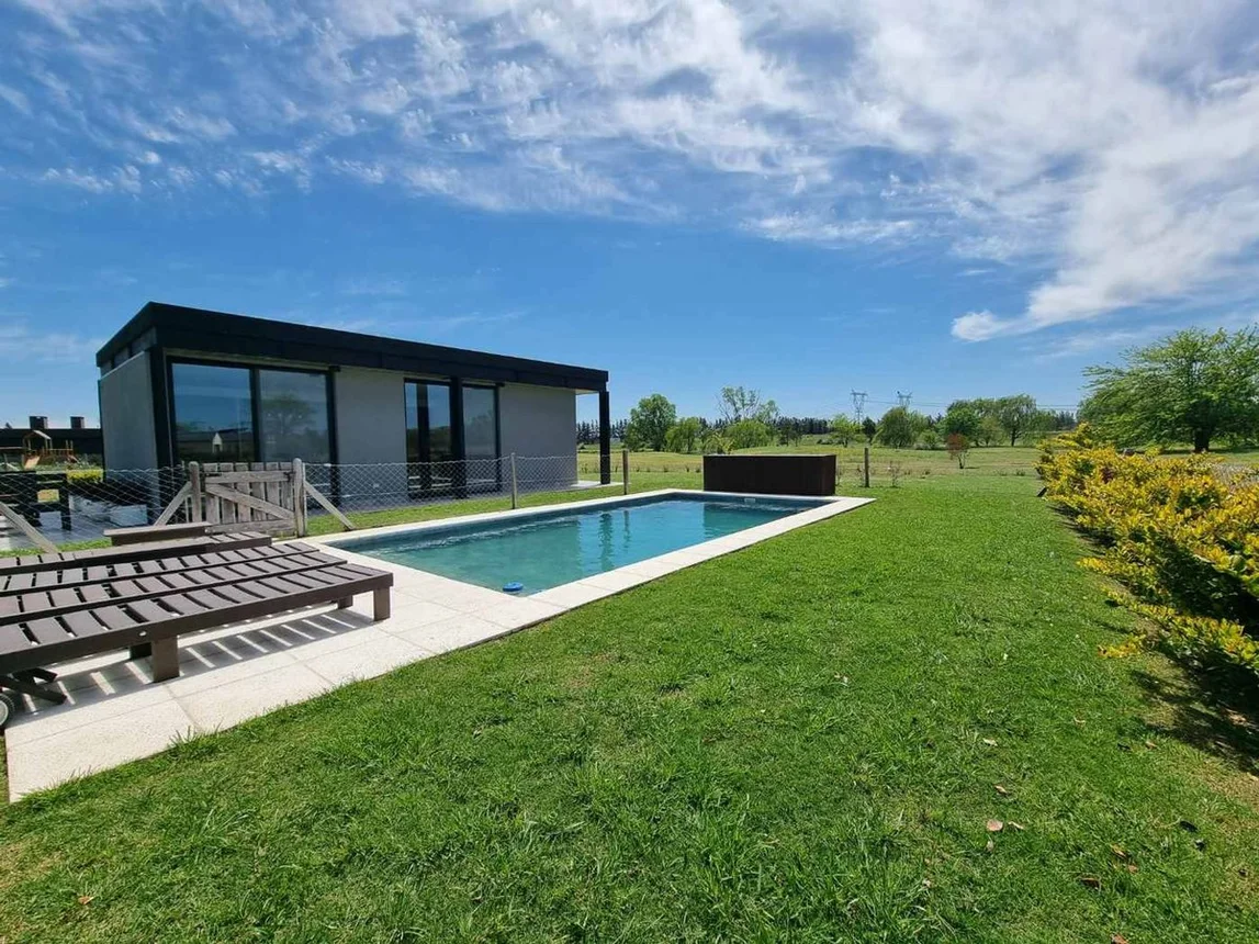 Casa en venta en Pilar