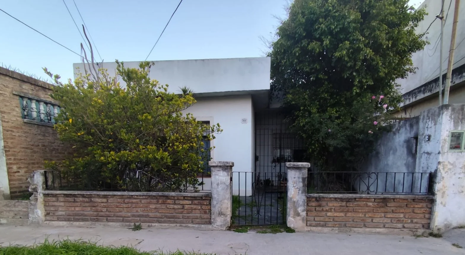 Casa en venta en Castelar, foto 2