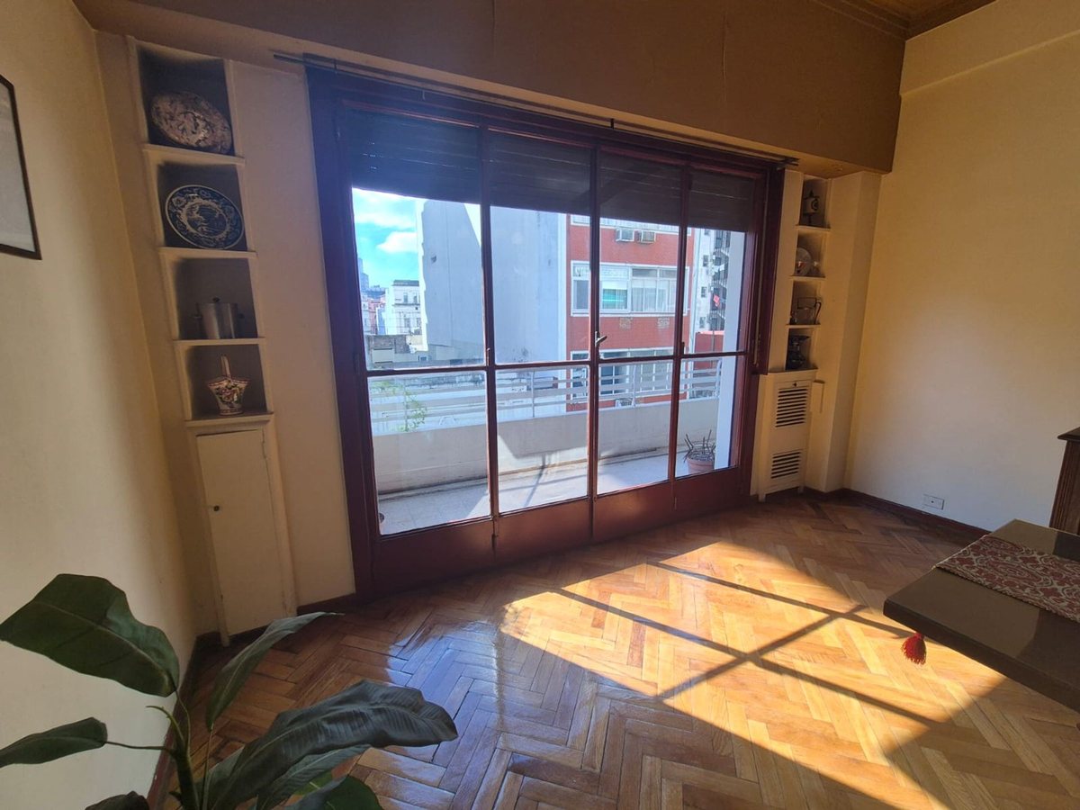 VENTA DPTO 4 AMB FTE- FACULTAD MEDICINA- BALVANERA