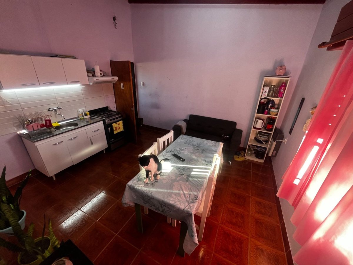 CASA EN VENTA DOS PLANTAS BARRIO MATHEU - foto 3