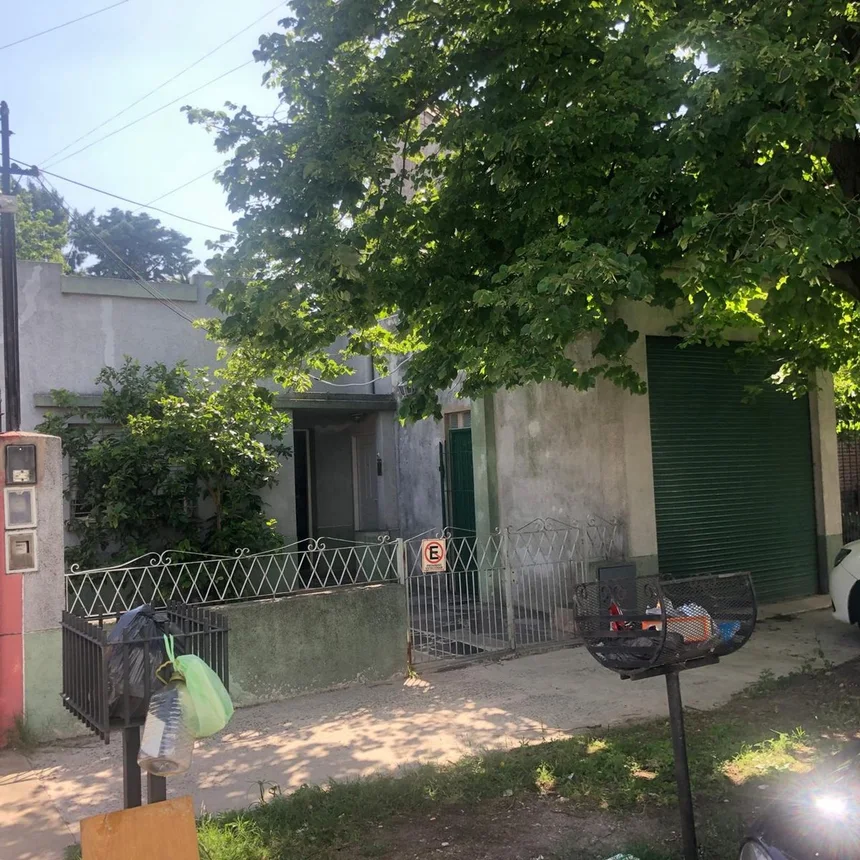 PH de 3 ambientes en venta en Valentín Alsina, Manuela Pedraza 2500