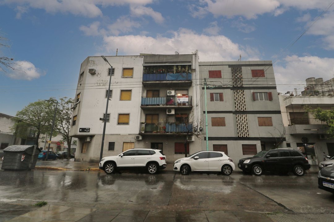 VENTA 3 AMBIENTES CON BALCÓN, SIN EXPENSAS
