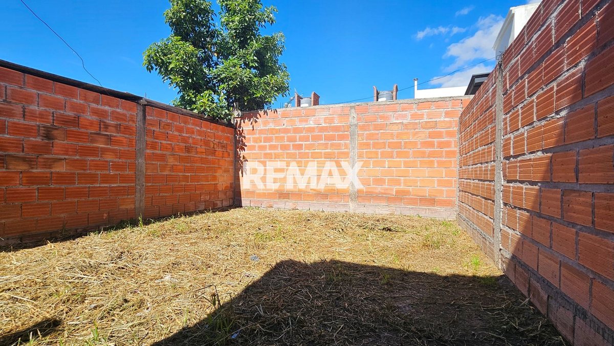 CASA + DUPLEX EN VENTA B° LOS CEIBOS ZONA SUR - foto 13