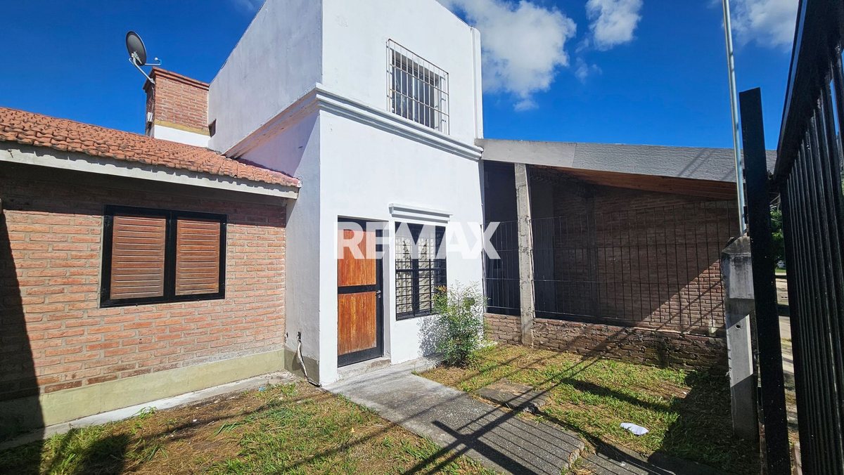 CASA + DUPLEX EN VENTA B° LOS CEIBOS ZONA SUR - foto 2