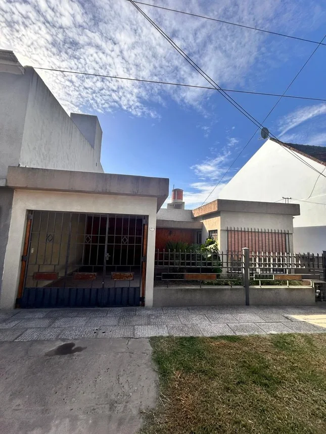 Casa en venta en Villa Luzuriaga, foto 5