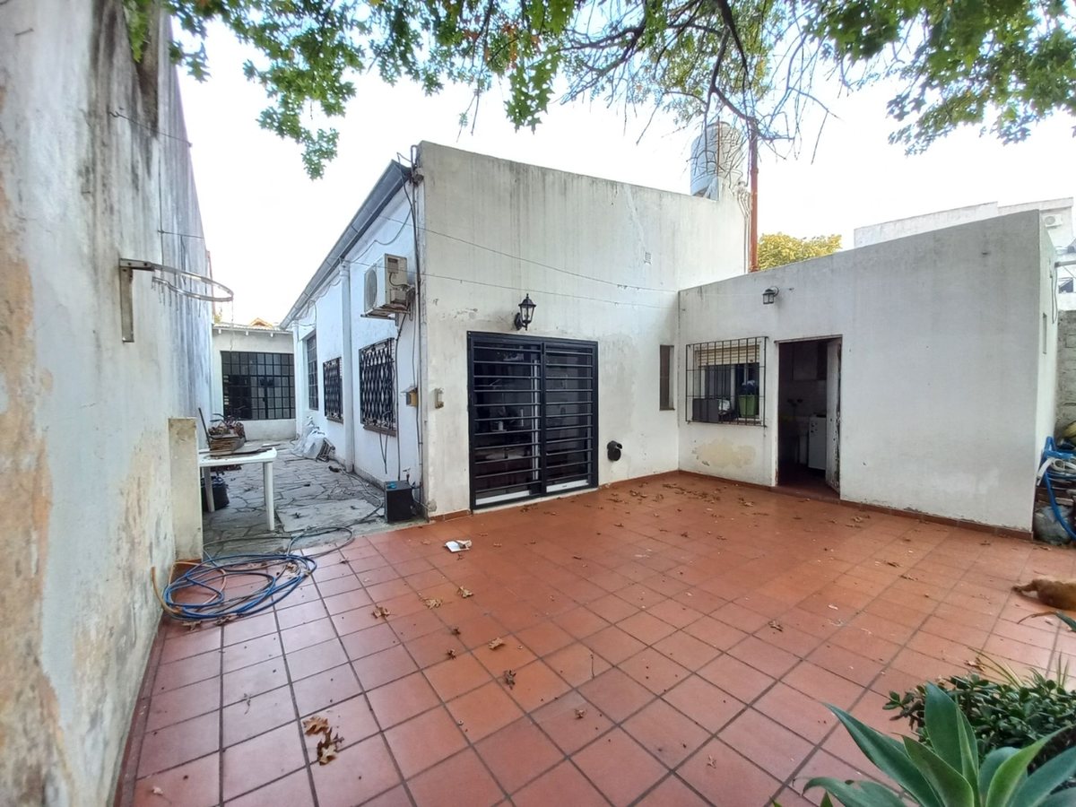 Foto 12 — VENTA CASA 4 AMBIENTES EN BERNAL CON AMPLIO LOTE