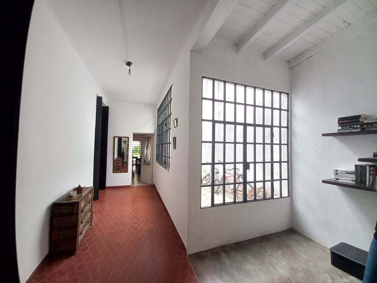 Foto 15 — VENTA CASA 4 AMBIENTES EN BERNAL CON AMPLIO LOTE