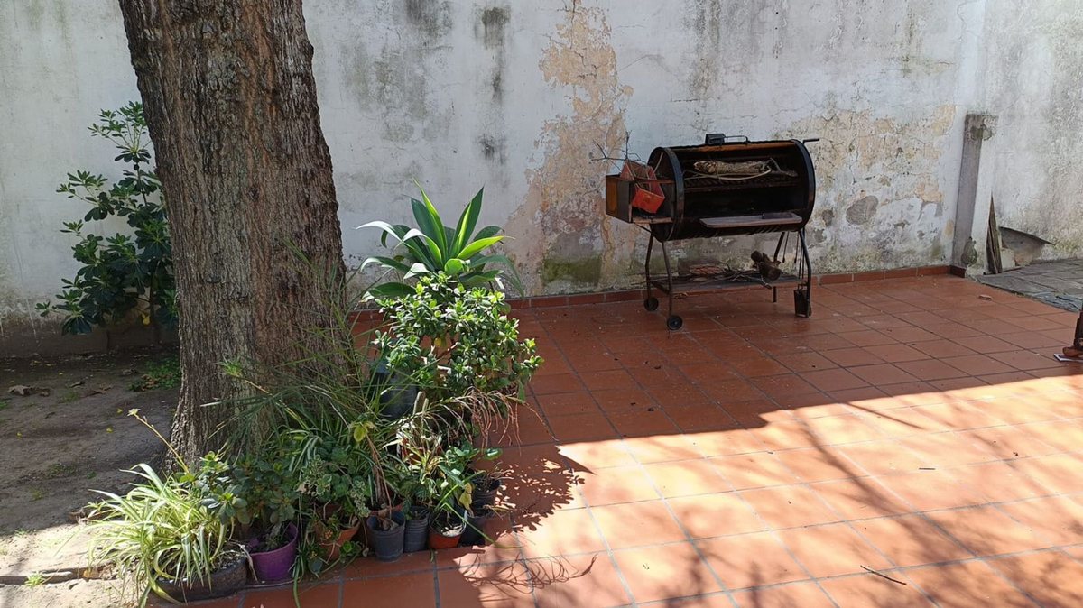 Foto 7 — VENTA CASA 4 AMBIENTES EN BERNAL CON AMPLIO LOTE