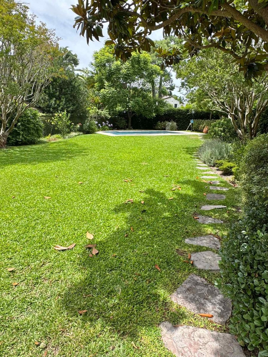 Foto 5 — Venta casa en Acassuso con jardin/pileta/garage.
