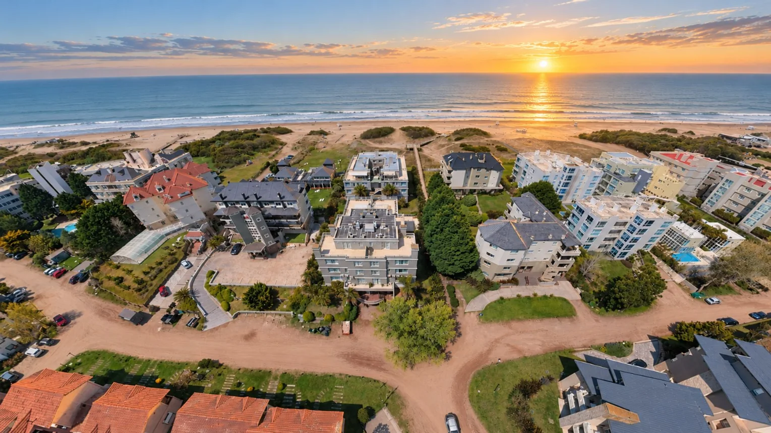 Departamento de 4 ambientes en venta en Pinamar, Ciruelo 0