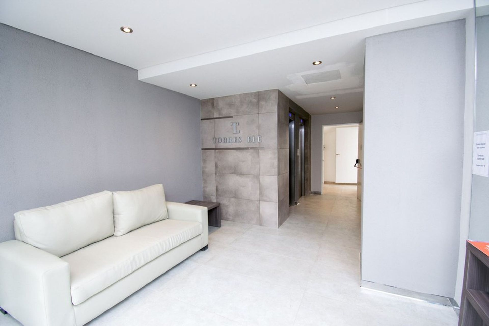 Venta semi piso 2 dormitorios - torre ele