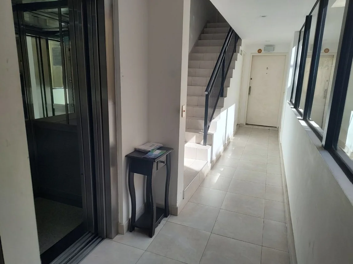 Departamento de 2 ambientes en venta en Sáenz Peña, Gomez Ansa 3500, foto 4