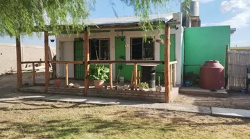 Casa de 2 dormitorio con pileta y quincho. Pocito