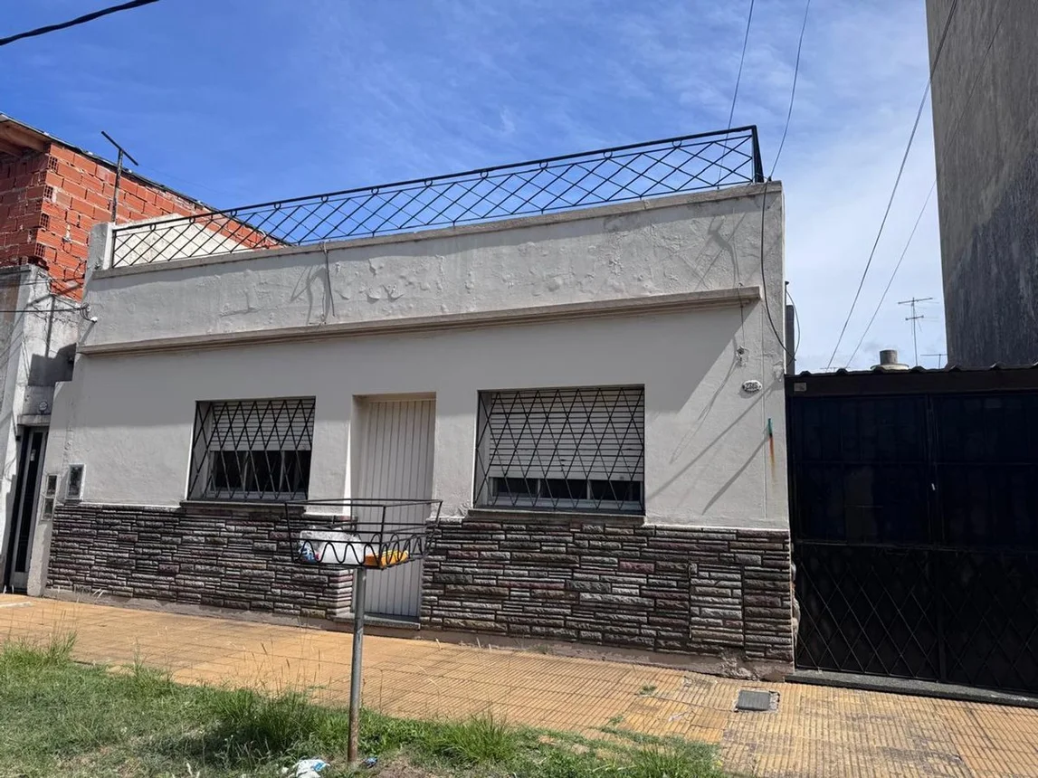Casa en venta en San Justo, Yeruá 2300