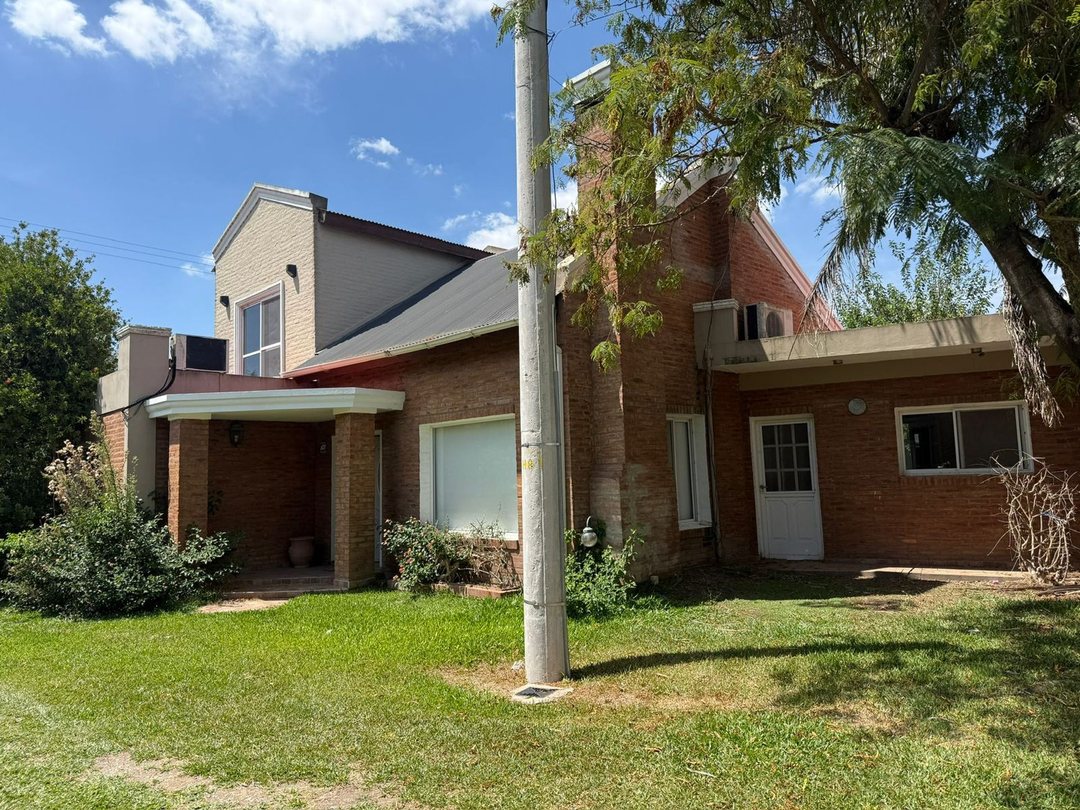 VENTA  CASA  4 AMB CLUB DE CAMPO WEEKEND ESCOBAR