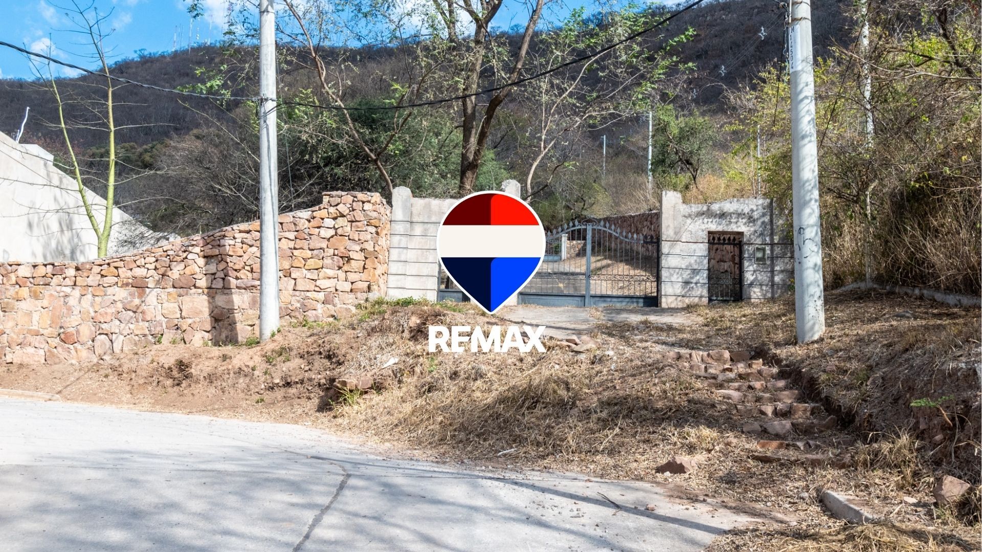 TERRENO EN VENTA ZONA SPORTING TRES CERRITOS - foto 1
