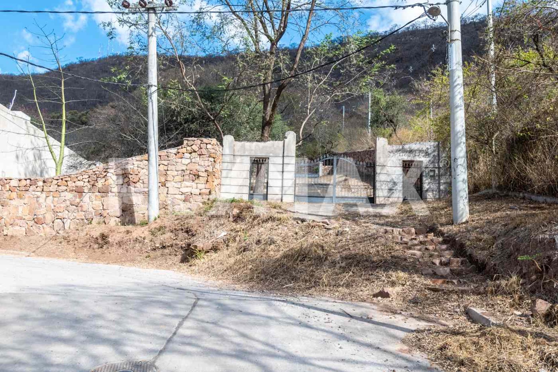 TERRENO EN VENTA ZONA SPORTING TRES CERRITOS - foto 7